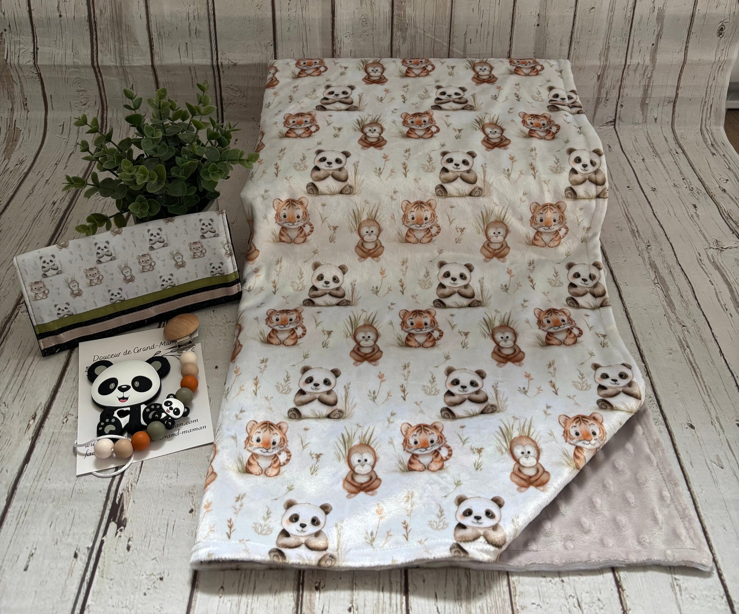 Ensemble cadeau  Panda et ses amis